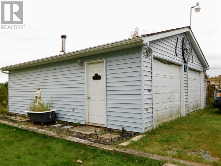 Property Photo:  82 Aubrey Rd  ON P8N 0A2 