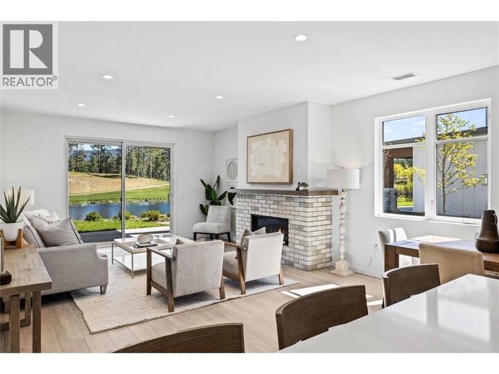 Photo de la propriété: 1979 Country Club Drive 6 BC V1X 0H6