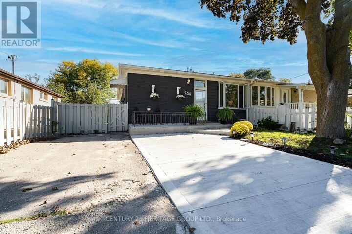 Property Photo: 254 Demaine Crescent ON L4C 2W5
