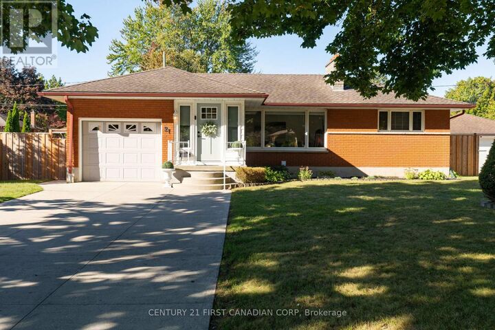 Property Photo: 21 Marbenor Crescent ON N5W 1T4