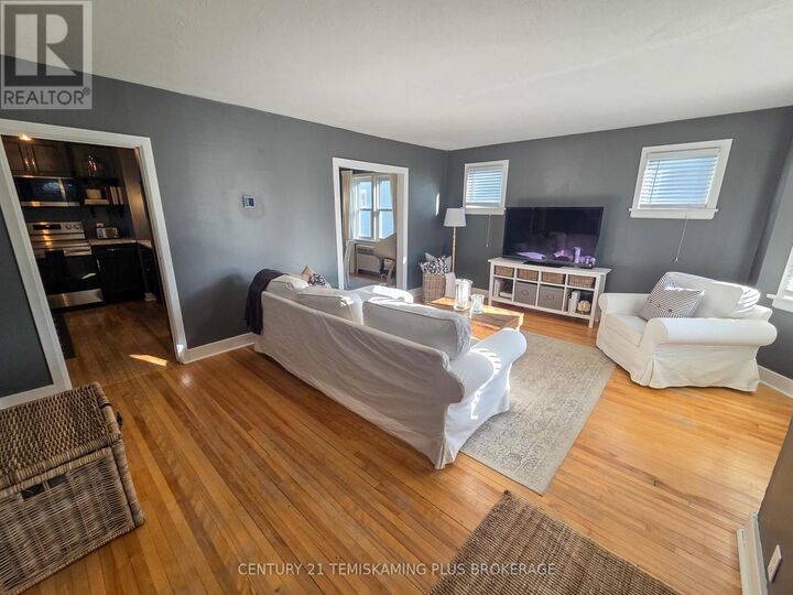 Property Photo:  90 Tower Street  ON P2N 1P6 