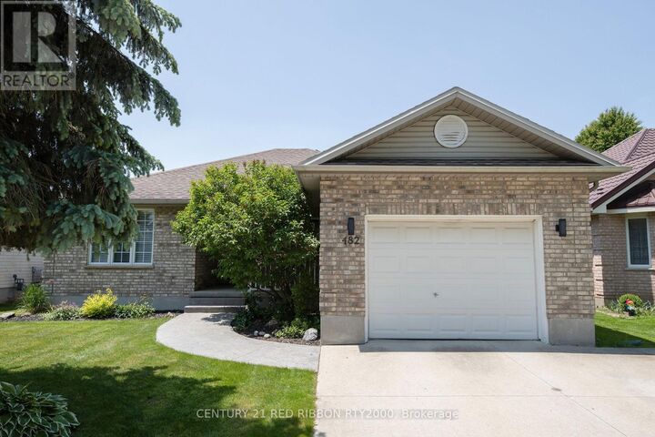 482 Riverview Drive  Strathroy-Caradoc (NE) ON N7G 4B3 photo