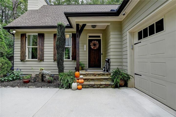 Property Photo:  5540 Keithwood Court  GA 30040 