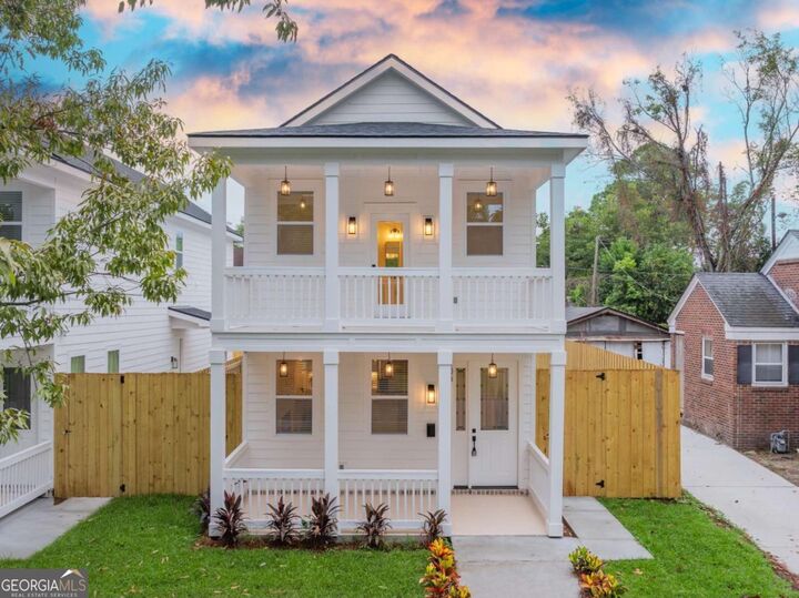 Property Photo:  906 E 33rd Street  GA 31401 