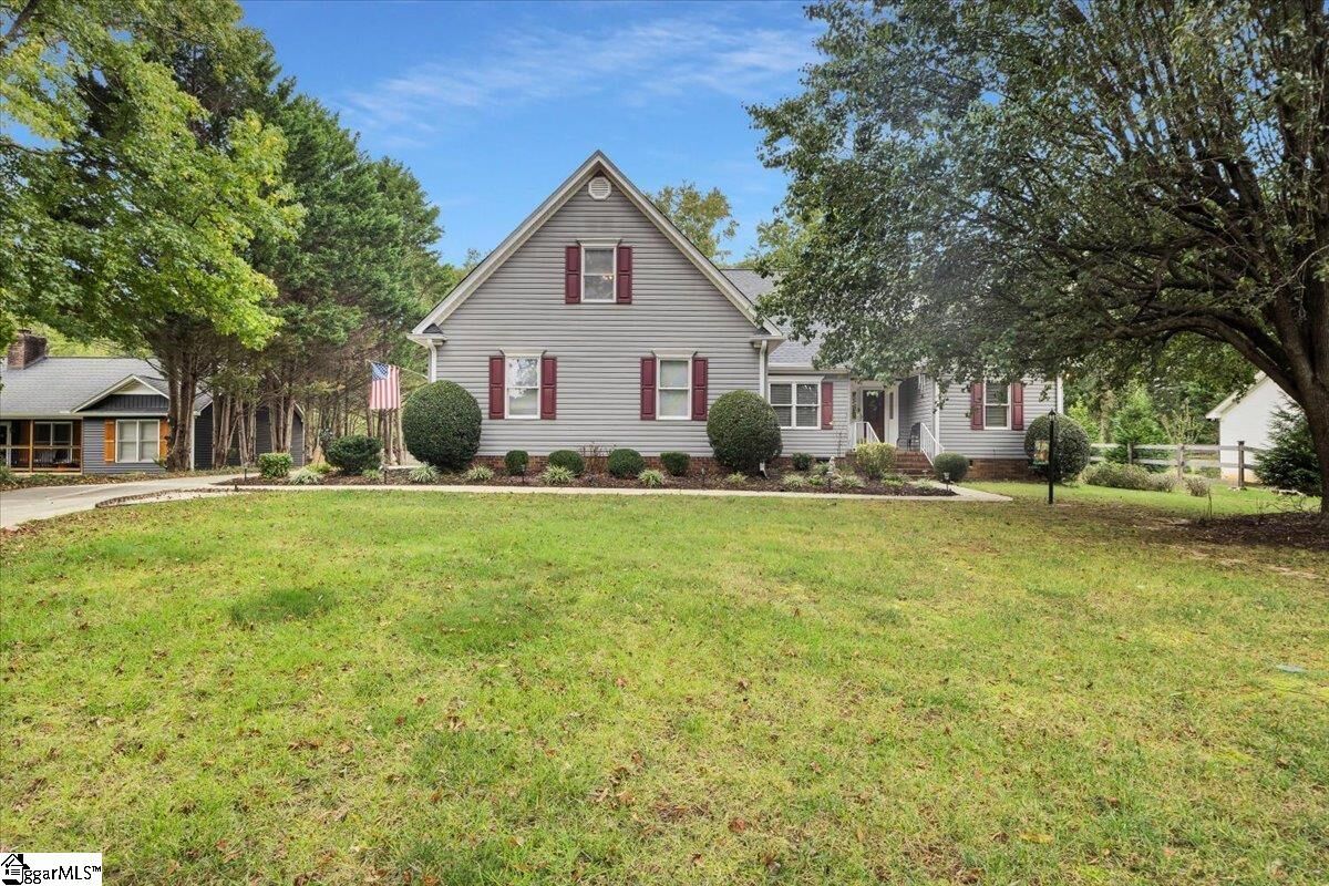 Property Photo:  12 Montague Circle  SC 29617 