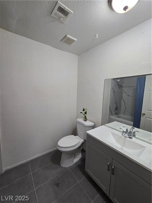 Property Photo: 5576 West Rochelle Avenue 11A NV 89103