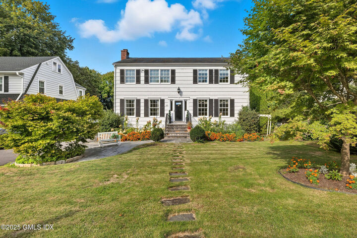 25 Buxton Lane  Riverside CT 06878 photo