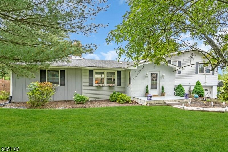 Property Photo:  8 Chestnut Ave  NJ 08825 