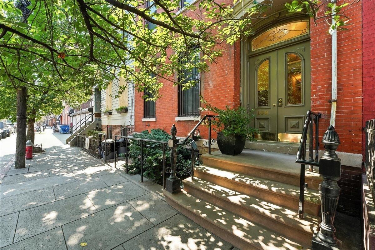 Property Photo: 189 Christopher Columbus Dr 3 NJ 07302