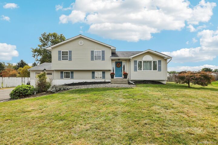 32 Carlisle Way  Washingtonville NY 10992 photo