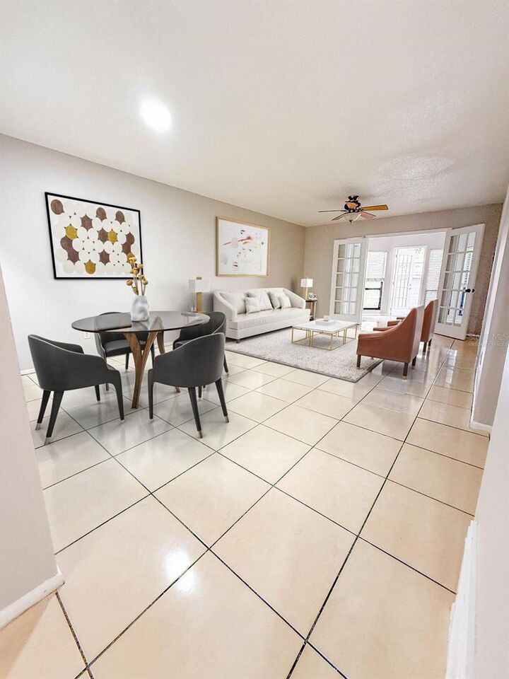 Property Photo: 4320 Middlebrook Road 2 FL 32811