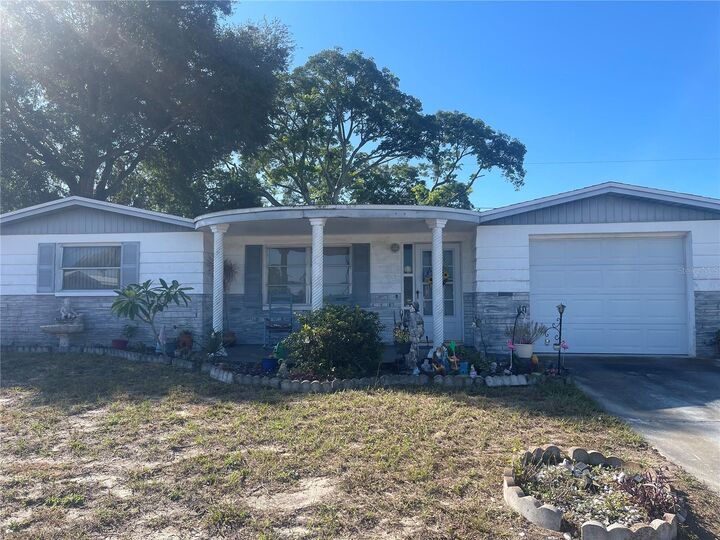 4914 Panorama Avenue  Holiday FL 34690 photo