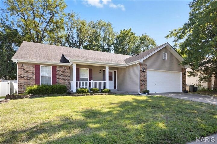 Property Photo:  2924 Galaxy Place  MO 63043 