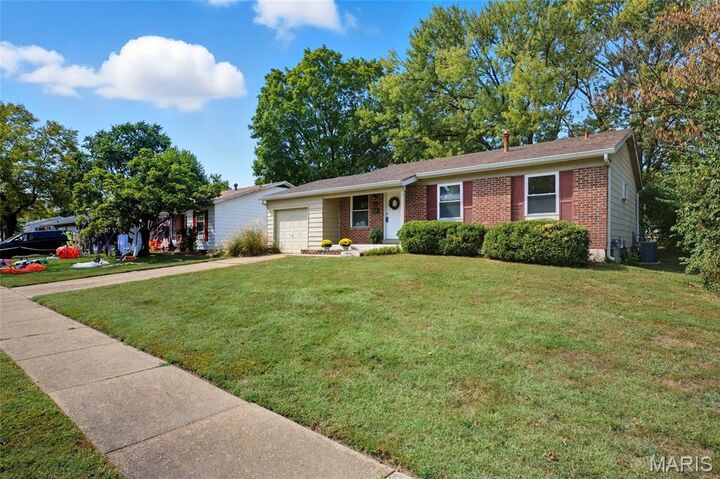 Property Photo:  7435 Foxtrail Drive  MO 63042 