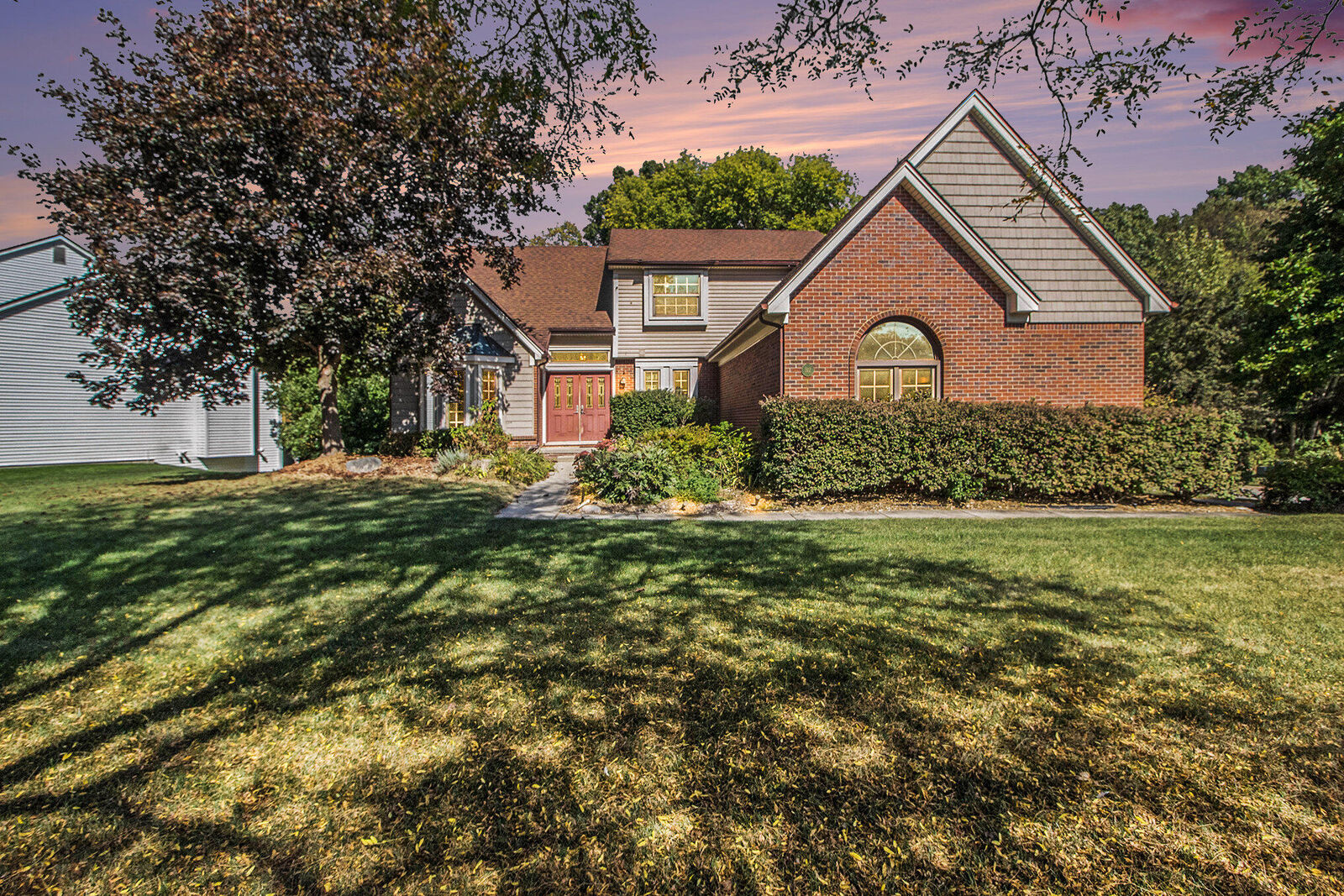 Property Photo: 312 Dorchester Way MI 48381