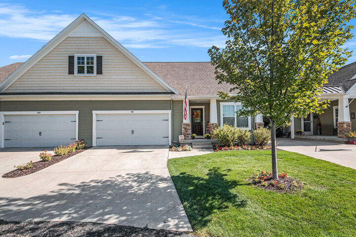 702 Braeside Drive SE  Byron Center MI 49315 photo