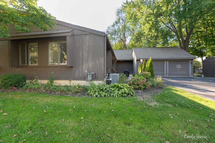 Property Photo: 828 Brook Village Drive MI 49423