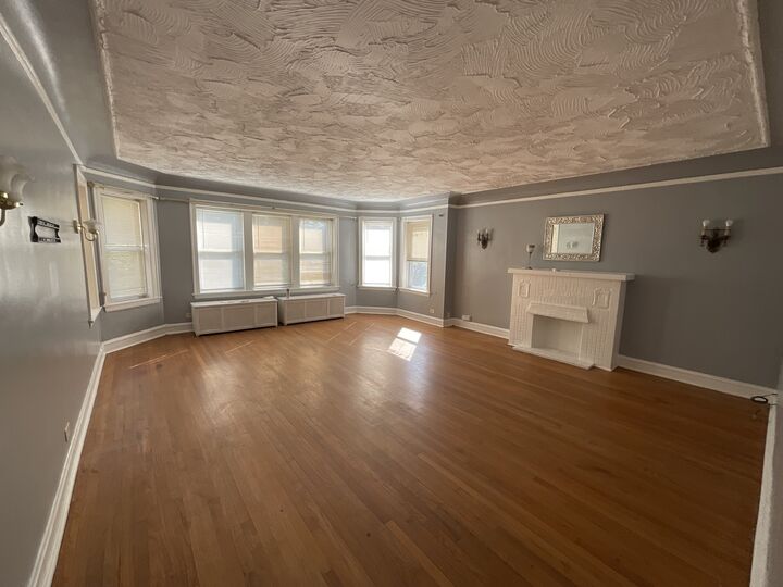 Property Photo:  148 N Mason Avenue 3A  IL 60644 