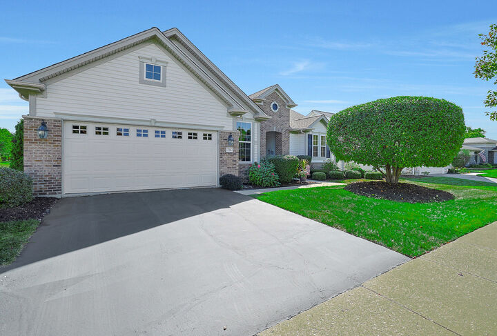 Property Photo: 12961 Bull Ridge Drive IL 60142