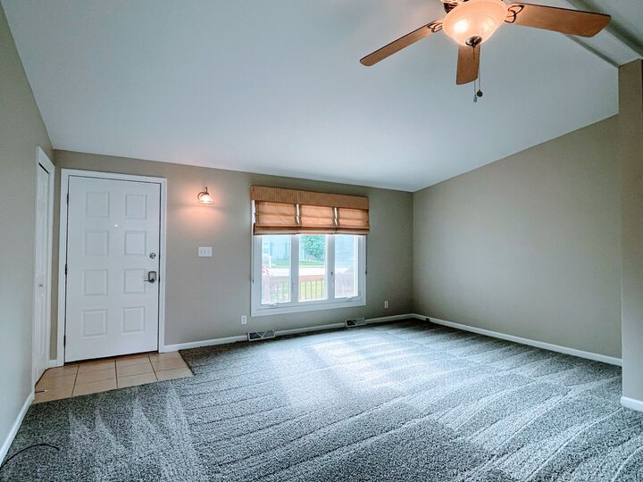 Property Photo: 167 W Carol Avenue IL 60112