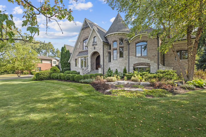Property Photo: 17W033 87th Street IL 60527