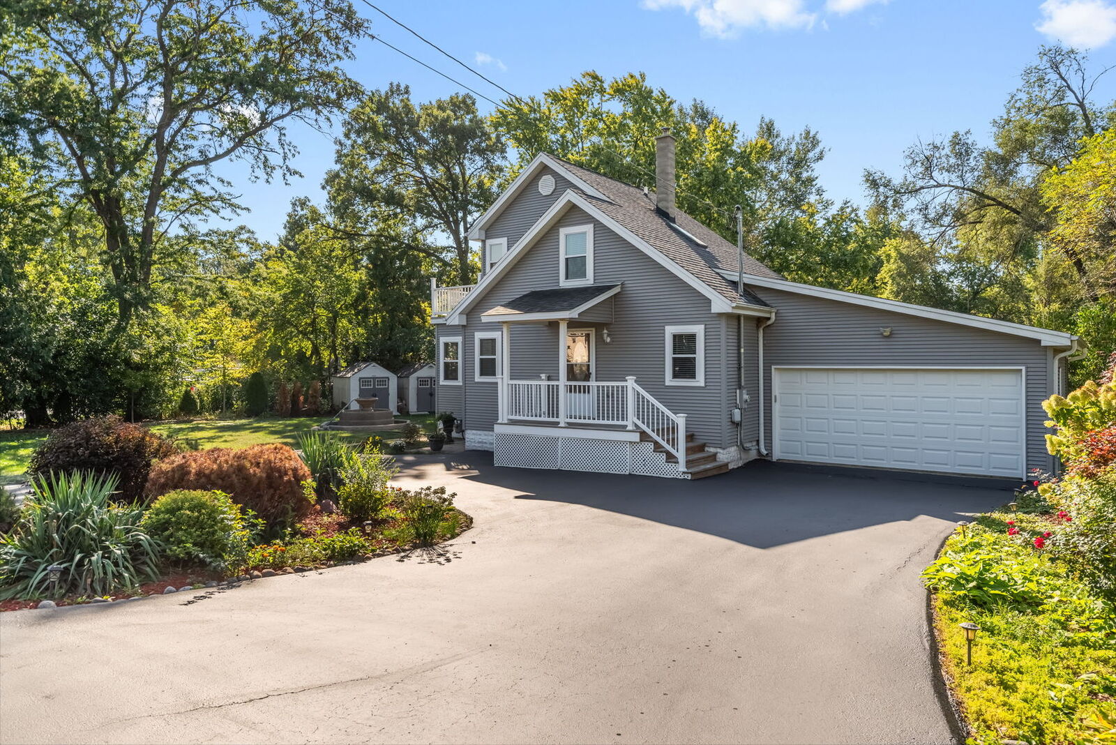 Property Photo: 21625 W Ravine Drive IL 60047