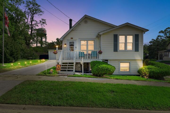 Property Photo:  101 N Kinzie Street  IL 60476 