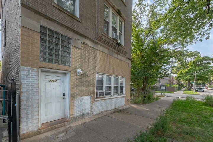 Property Photo: 2757 S Homan Avenue IL 60623