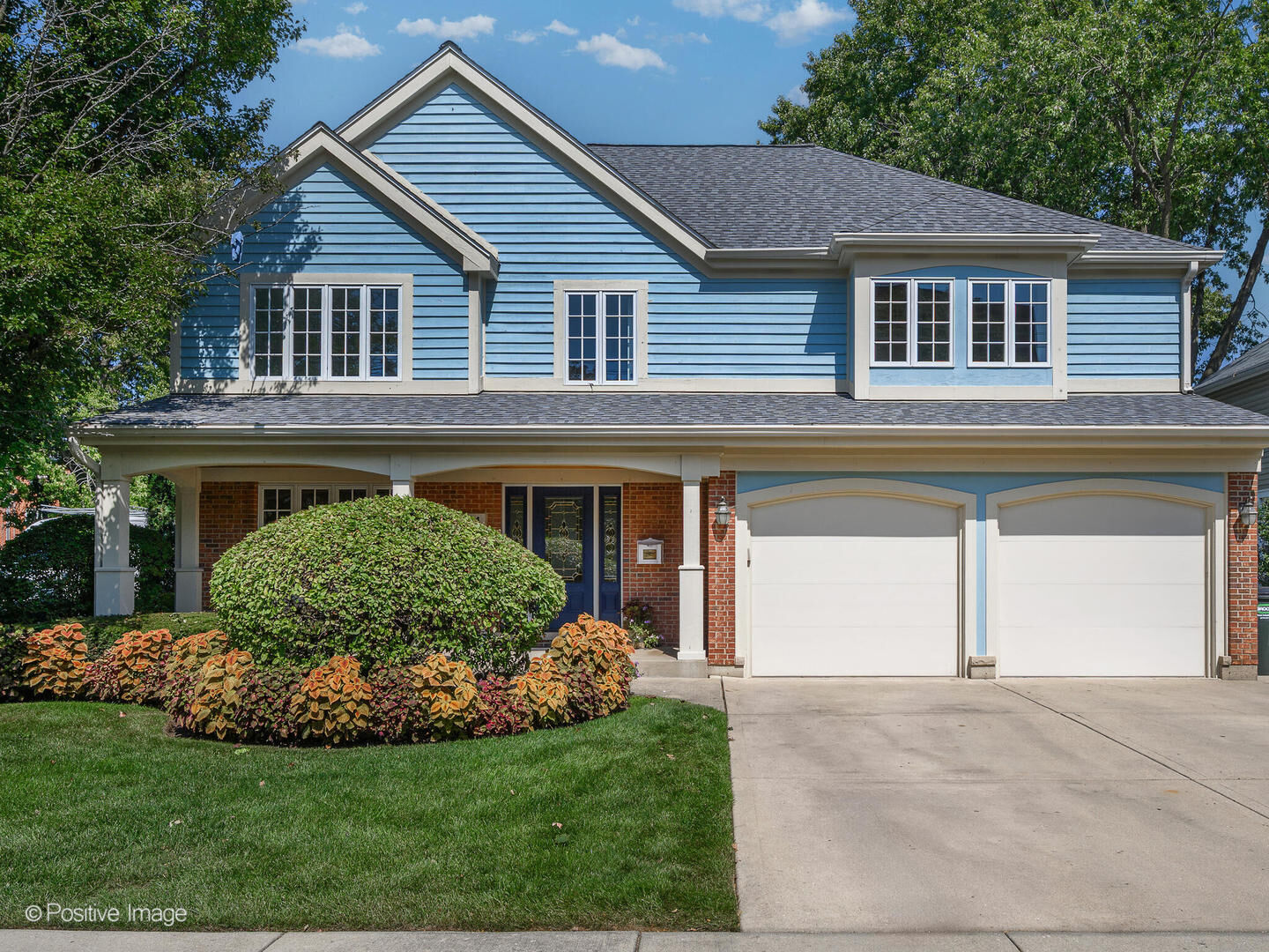 Property Photo: 314 W Wing Street IL 60005