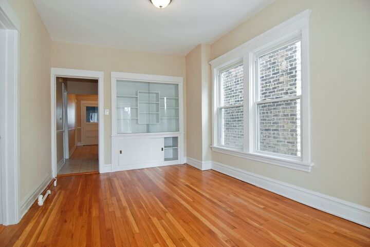 Property Photo:  1470 W Berwyn Avenue 2  IL 60640 