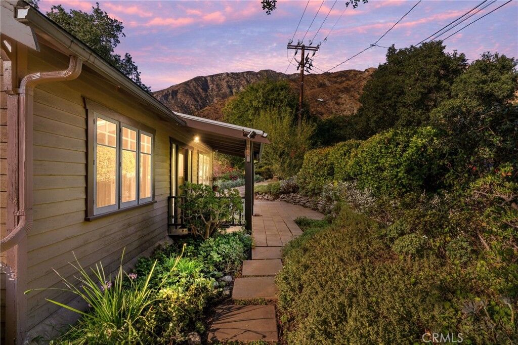 Property Photo:  15 Vista Circle Drive  CA 91024 