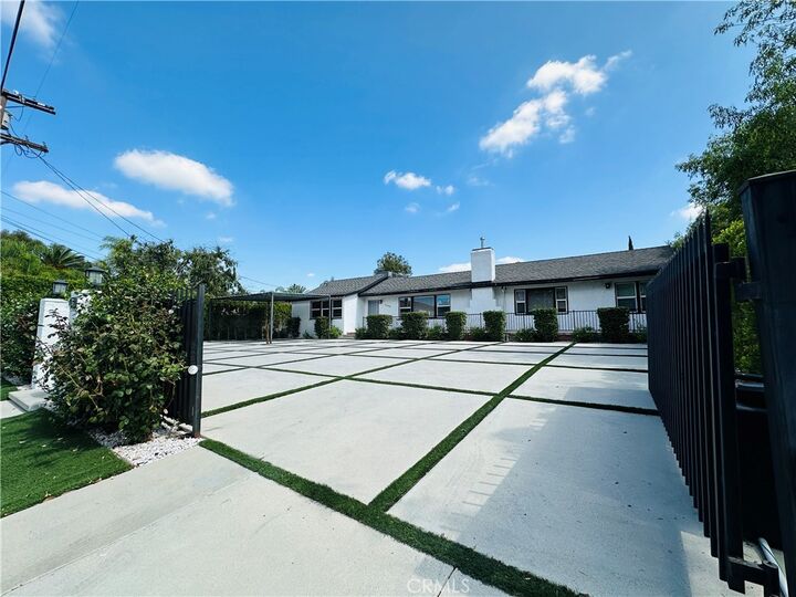 Property Photo:  5148 Otis Avenue  CA 91356 