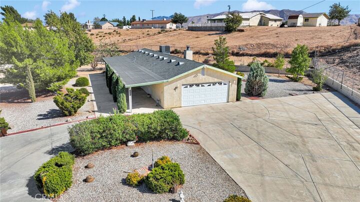 Property Photo: 10765 Choiceana CA 92345
