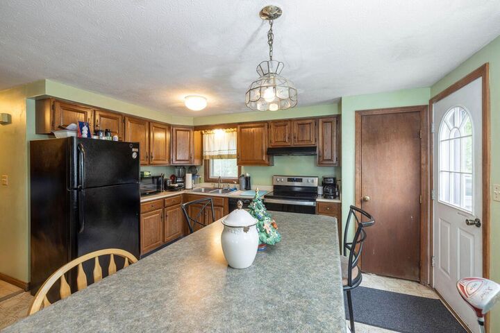 Property Photo:  37 Devotion Avenue  ME 04073 