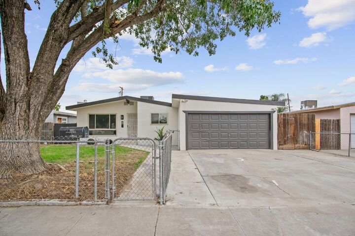 Property Photo:  311 Cowell Avenue  CA 95336 