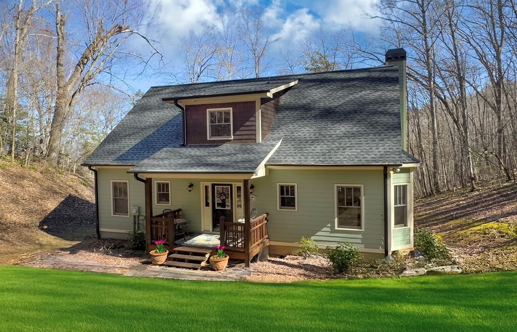 Property Photo: 526 Garland Ridge Drive NC 28904