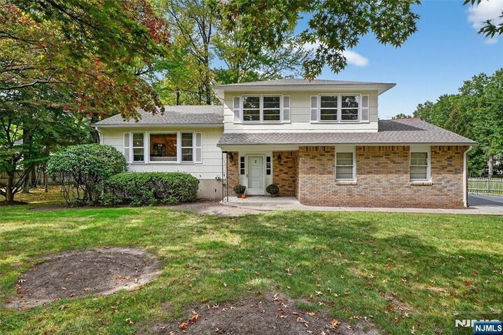 2 Eisenhower Road  Closter NJ 07624 photo