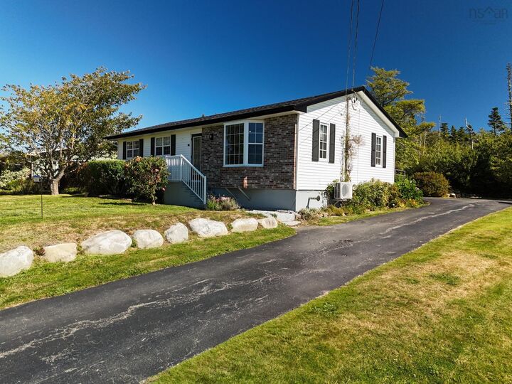 309 Highway 330 — photo 1