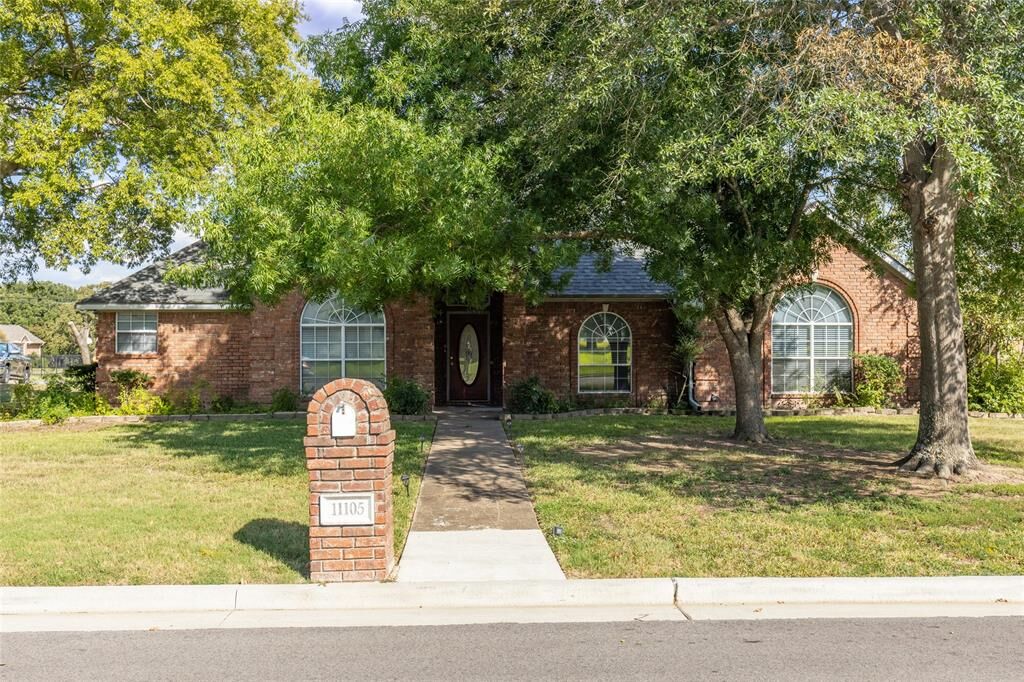 Property Photo: 11105 Trafalgar Drive TX 75402