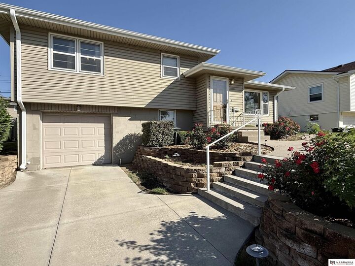 Property Photo: 8002 Pasadena Avenue NE 68124