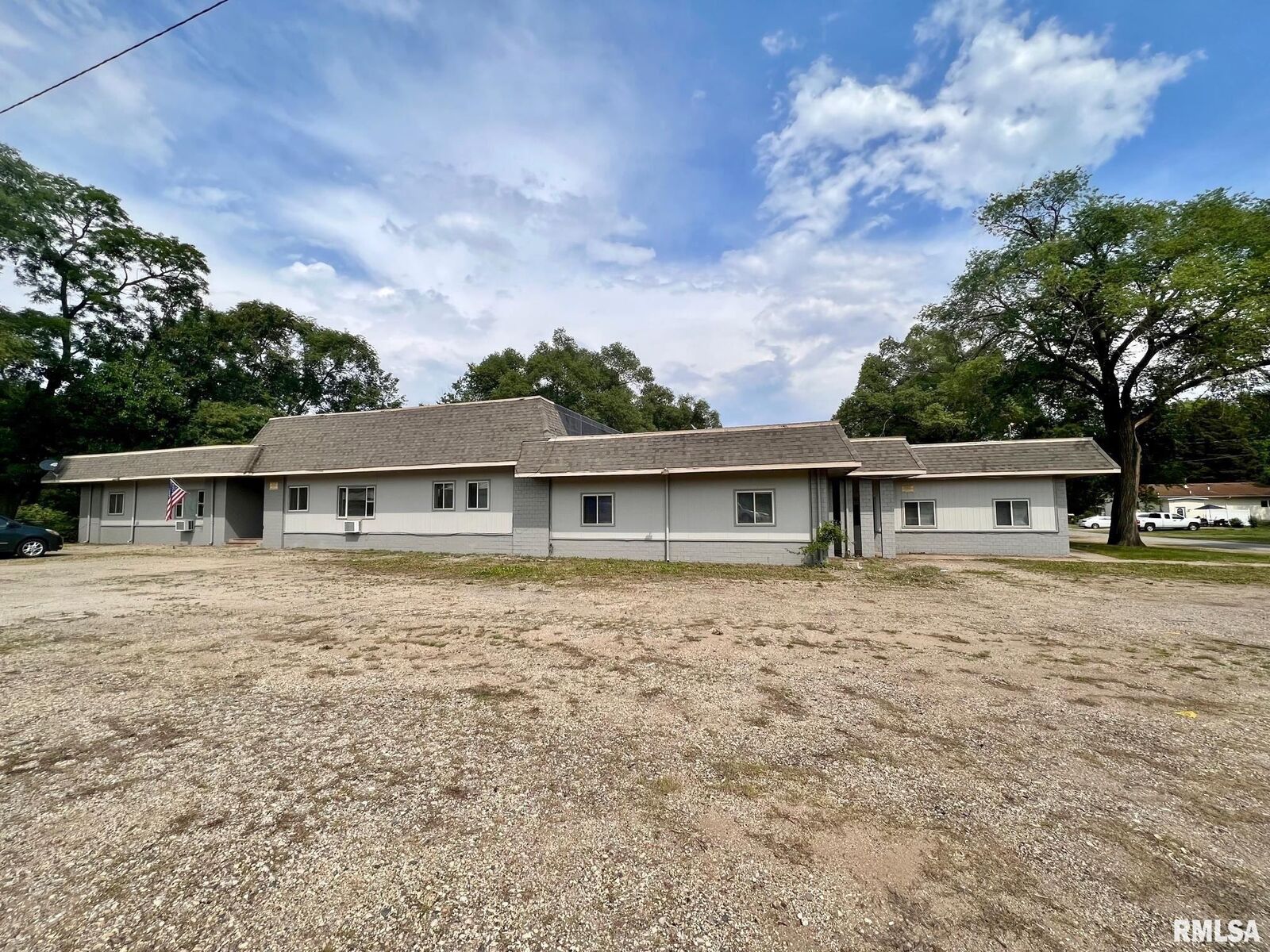 Property Photo:  15804 N 3rd Street #5  IL 61562 