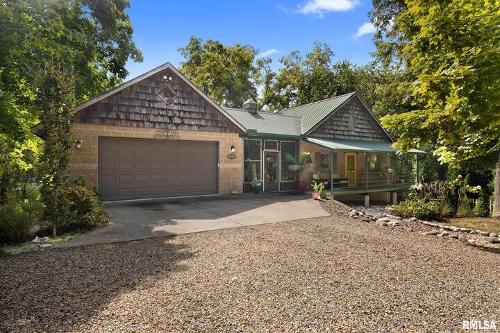 Property Photo:  1522 Woodland Knolls Road  IL 61548 