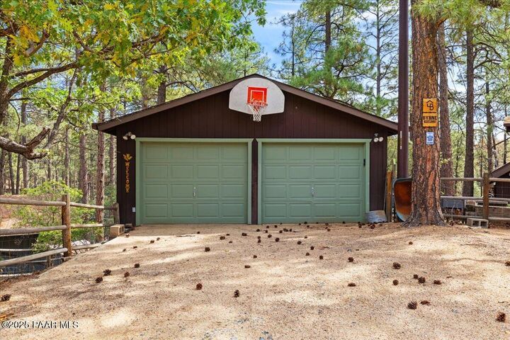 Property Photo: 5588 W Mountain View AZ 86305