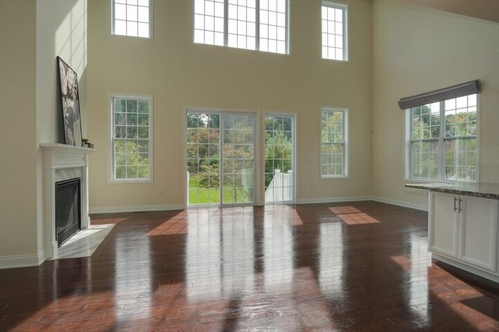 Property Photo: 6 Glen Ellen Blvd 6 MA 02054