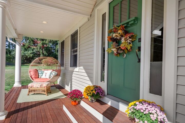 Property Photo:  133 Dresser Hill Rd  MA 01507 