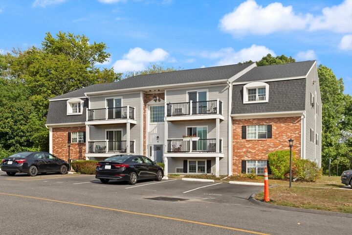 Property Photo: 6 Chapel Hill Dr 9 MA 02360