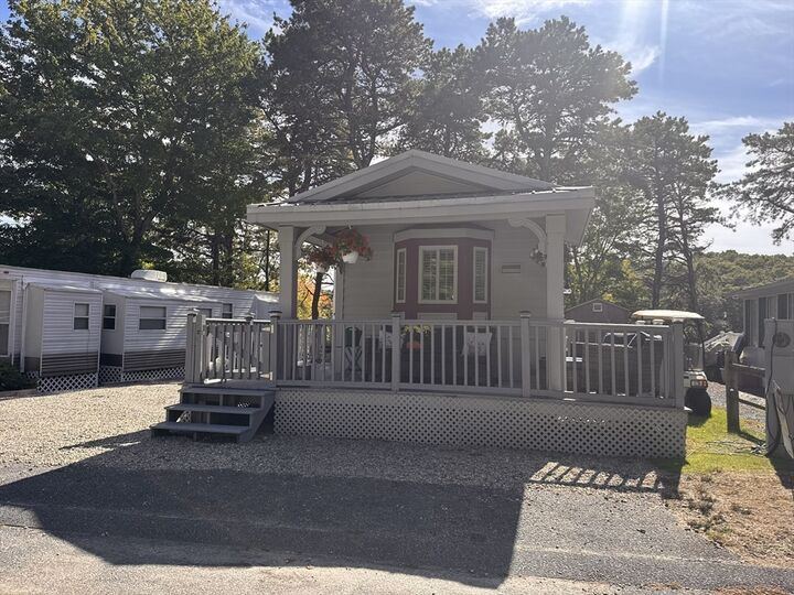 Property Photo:  185 Cotuit Rd Be4  MA 02563 