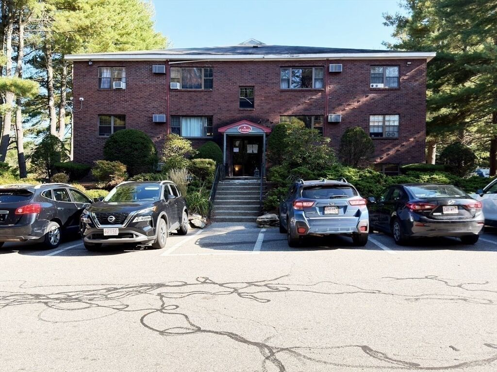 Property Photo:  42 Swanson Ct 14A  MA 01719 