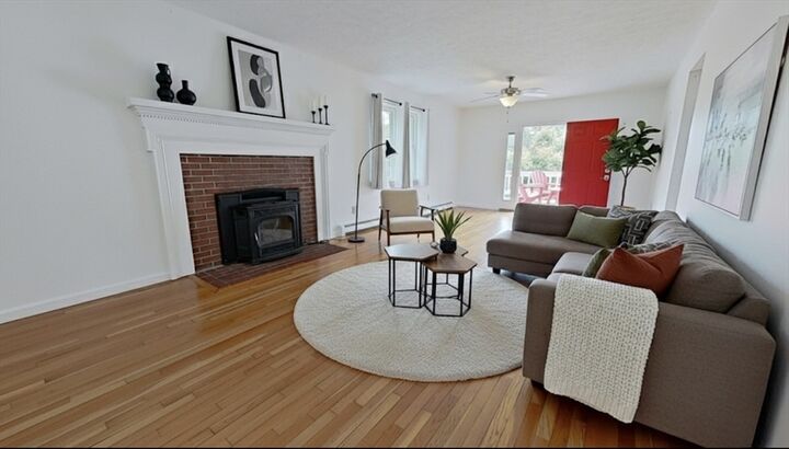 Property Photo:  44 Oxbow Rd  MA 02536 