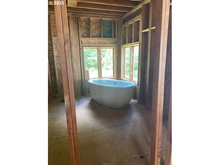 Property Photo:  5616 NE Livingston Rd  WA 98607 